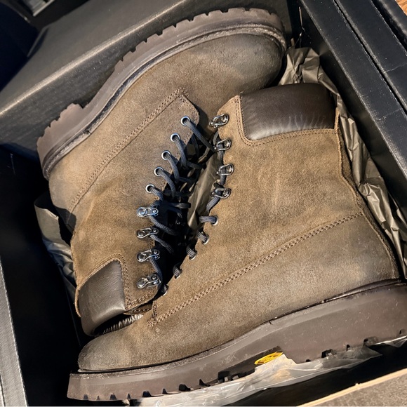 Thursday Explorers Size 8 - Picture 5 of 10